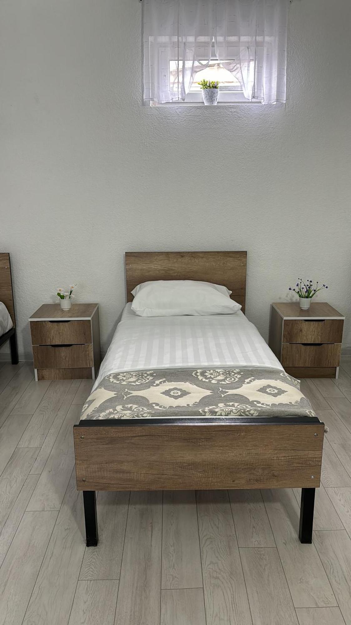 Hostel,Halal Хостел,Халал Токмак Экстерьер фото