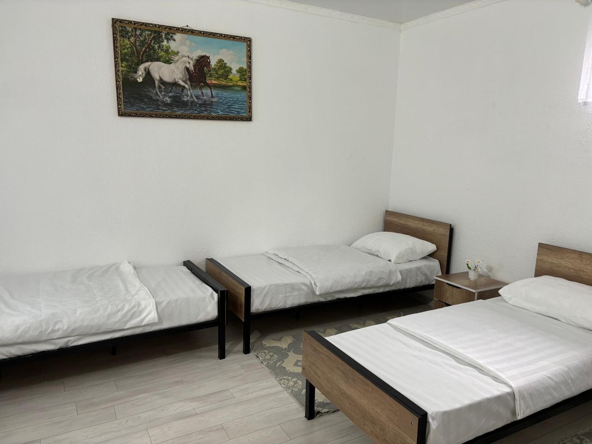 Hostel,Halal Хостел,Халал Токмак Экстерьер фото
