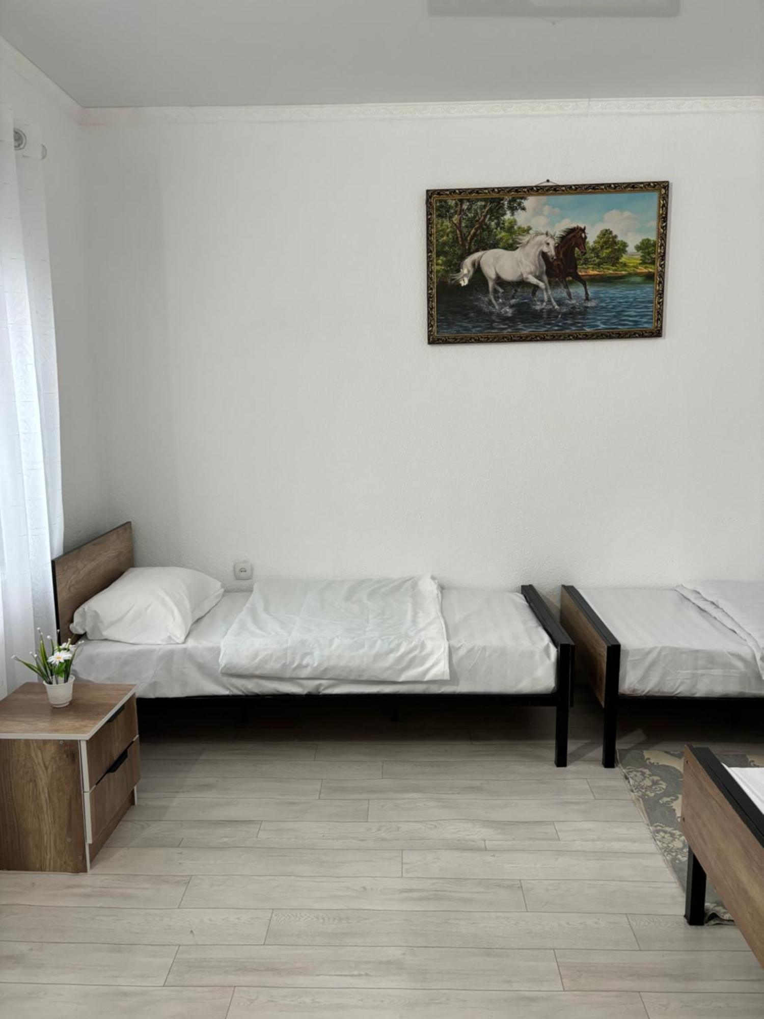 Hostel,Halal Хостел,Халал Токмак Экстерьер фото