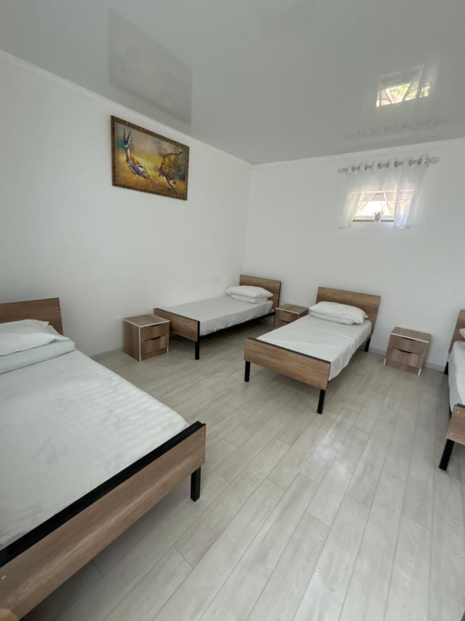 Hostel,Halal Хостел,Халал Токмак Экстерьер фото